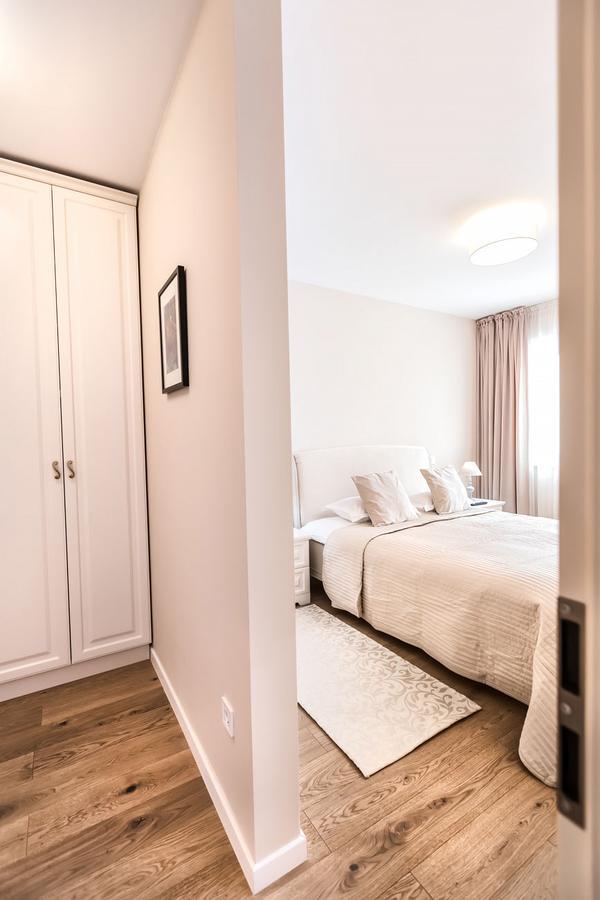 Cosmopolit Booking Brasov Exterior photo